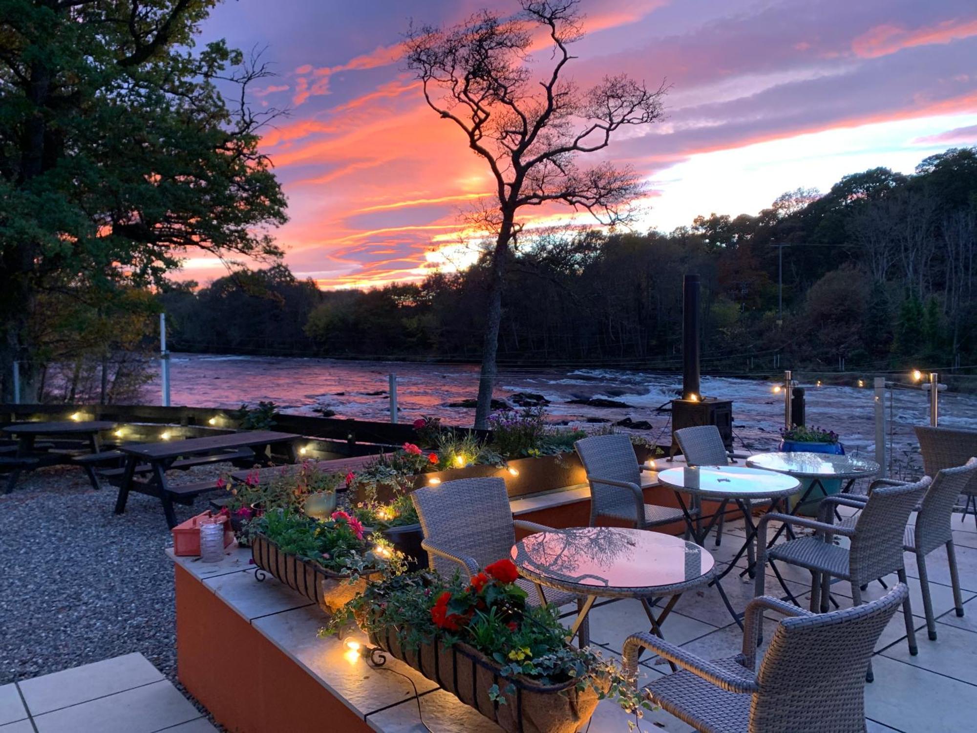 The Inn On The Tay Питлохри Экстерьер фото